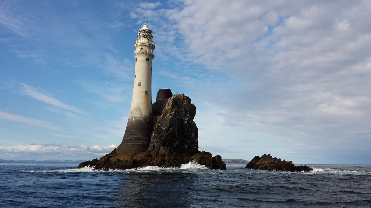 Dlaczego turyści odwiedzają Morze Irlandzkie?