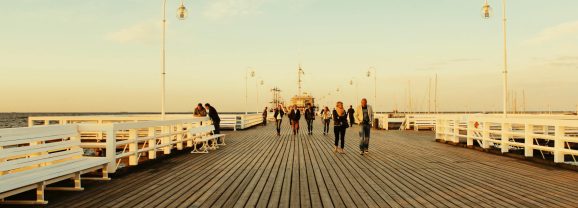 Letnie atrakcje Sopotu – jak zaplanować wakacje nad morzem?